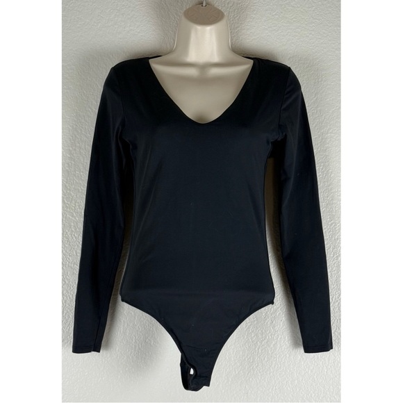 Everlane The V Neck Long Sleeve Body Suit Thong in Black, size Small - Picture 3 of 10